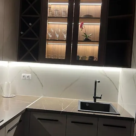 Lilly Lux Daire Bijeljina